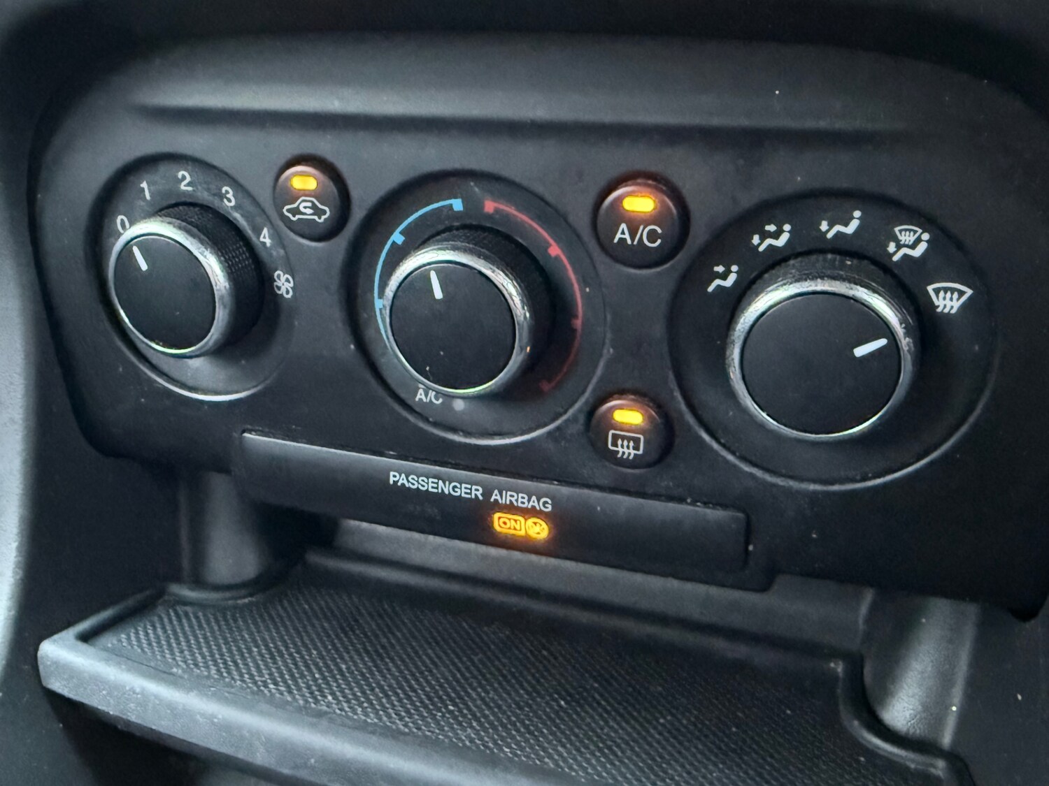 Used Ford Ka+ 2017 for sale - 77397674: Photo 28