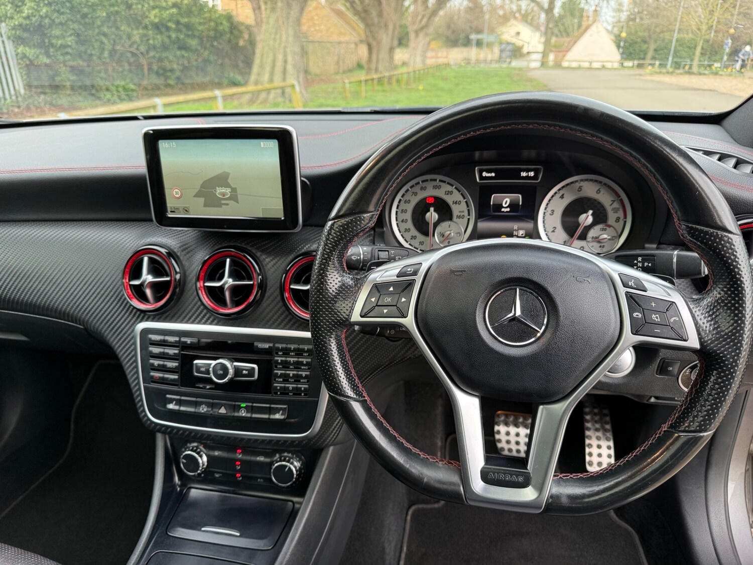 Used Mercedes-Benz A-Class 2015 for sale - 77878063: Photo 28