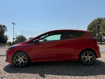Used Ford Fiesta 2018 for sale - 79162390: Photo