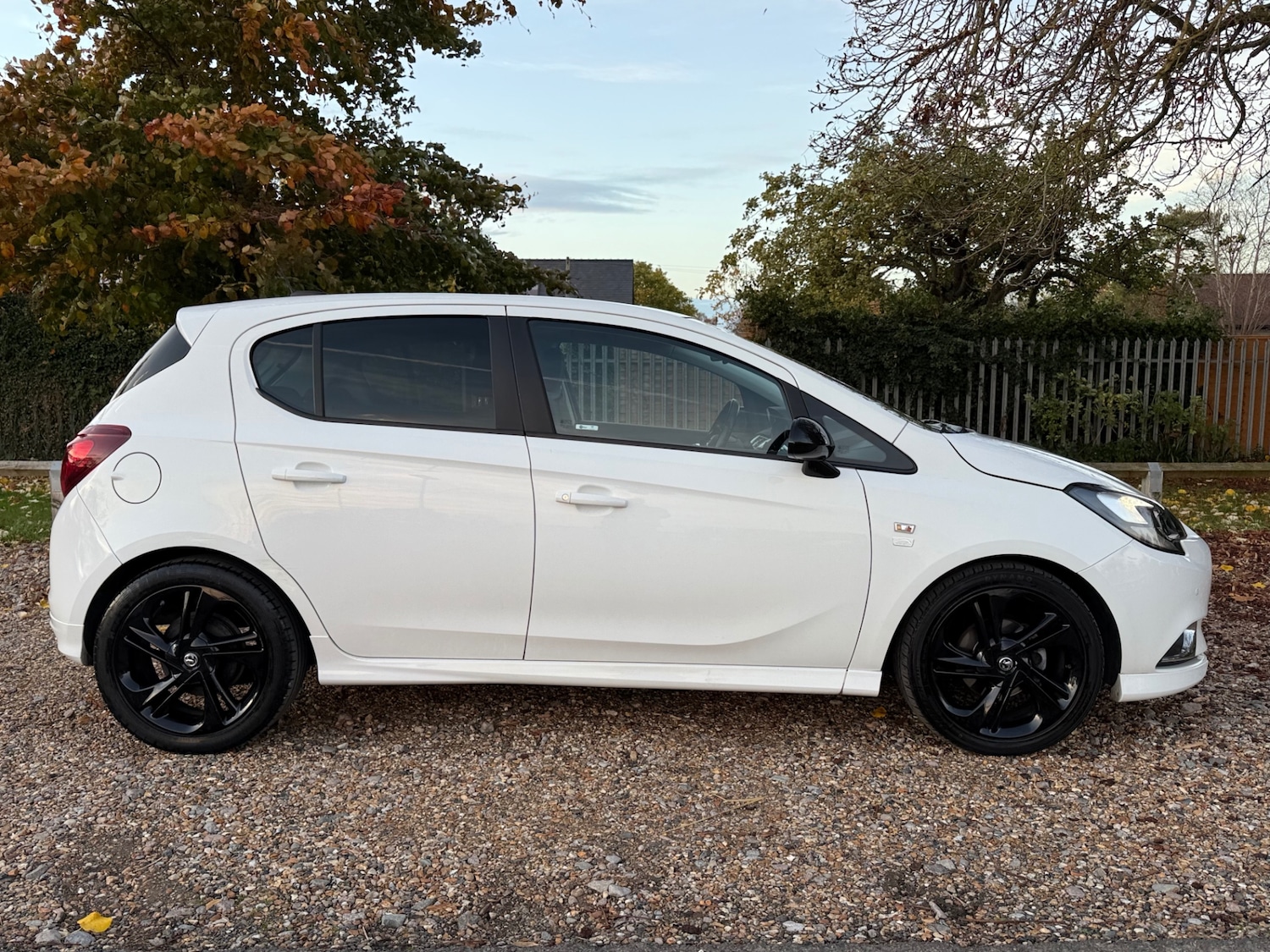 Used Vauxhall Corsa 2016 for sale - 76466589: Photo 3