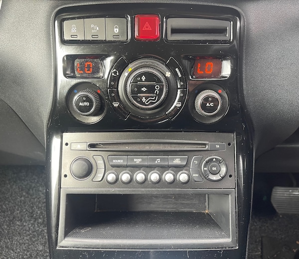Used Citroen C3 Picasso 2015 for sale - 76143455: Photo 10