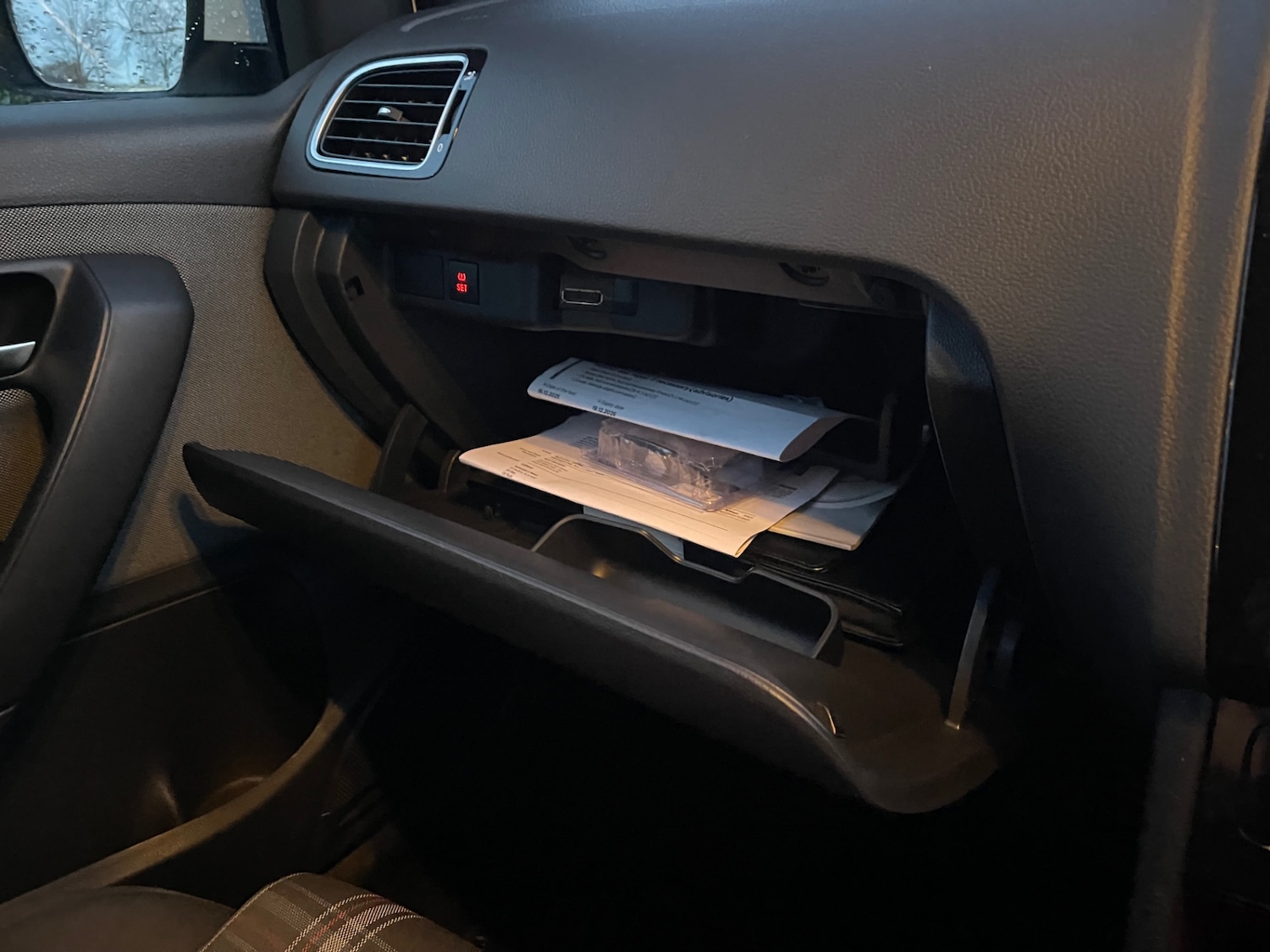 Used Volkswagen Polo 2012 for sale - 77567298: Photo 14