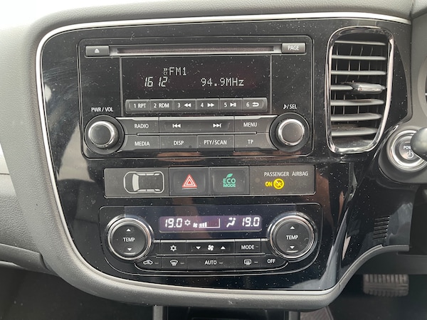 Used Mitsubishi Outlander 2014 for sale - 76230704: Photo 9