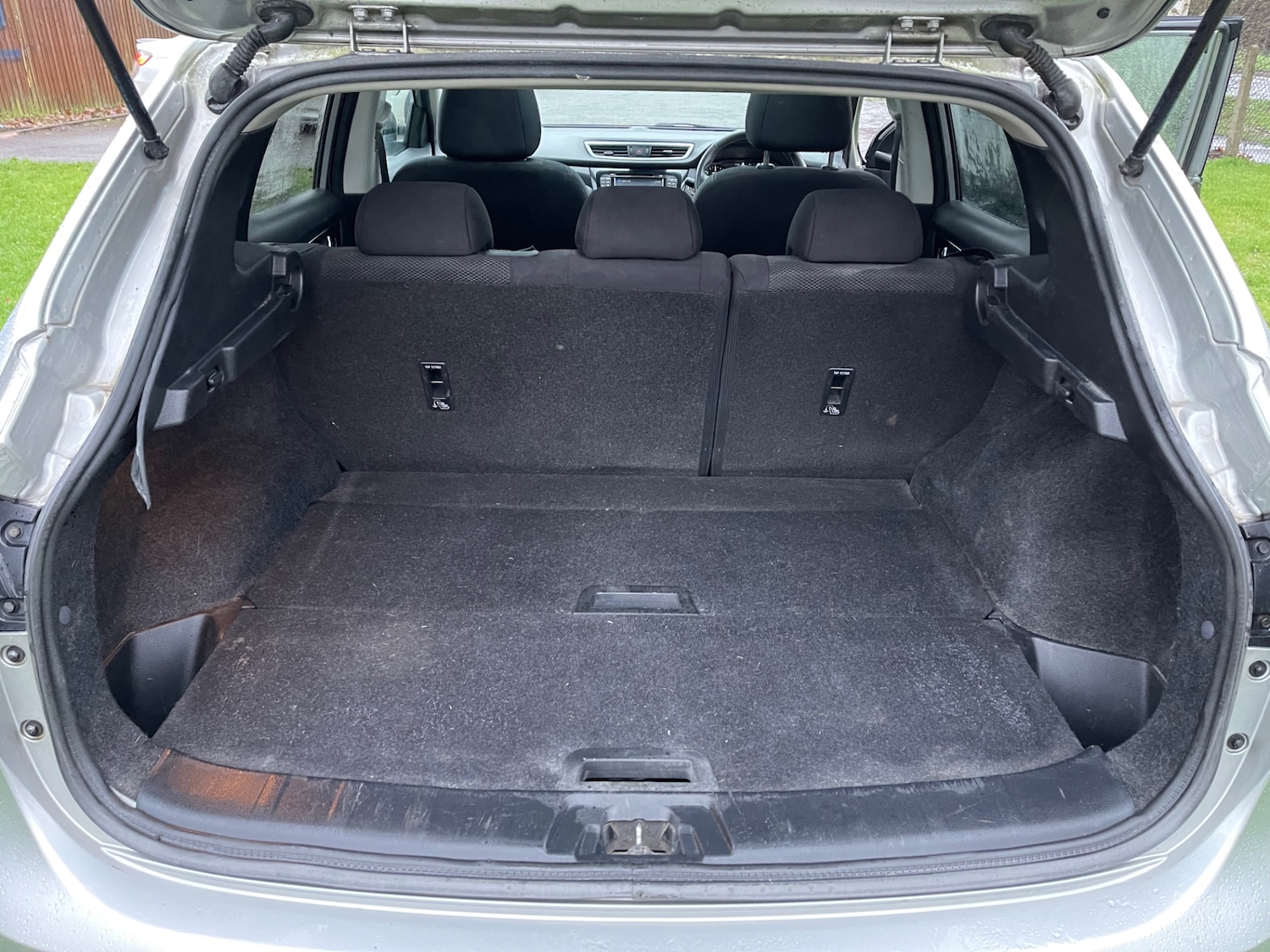 Used Nissan Qashqai 2016 for sale - 77546108: Photo 17