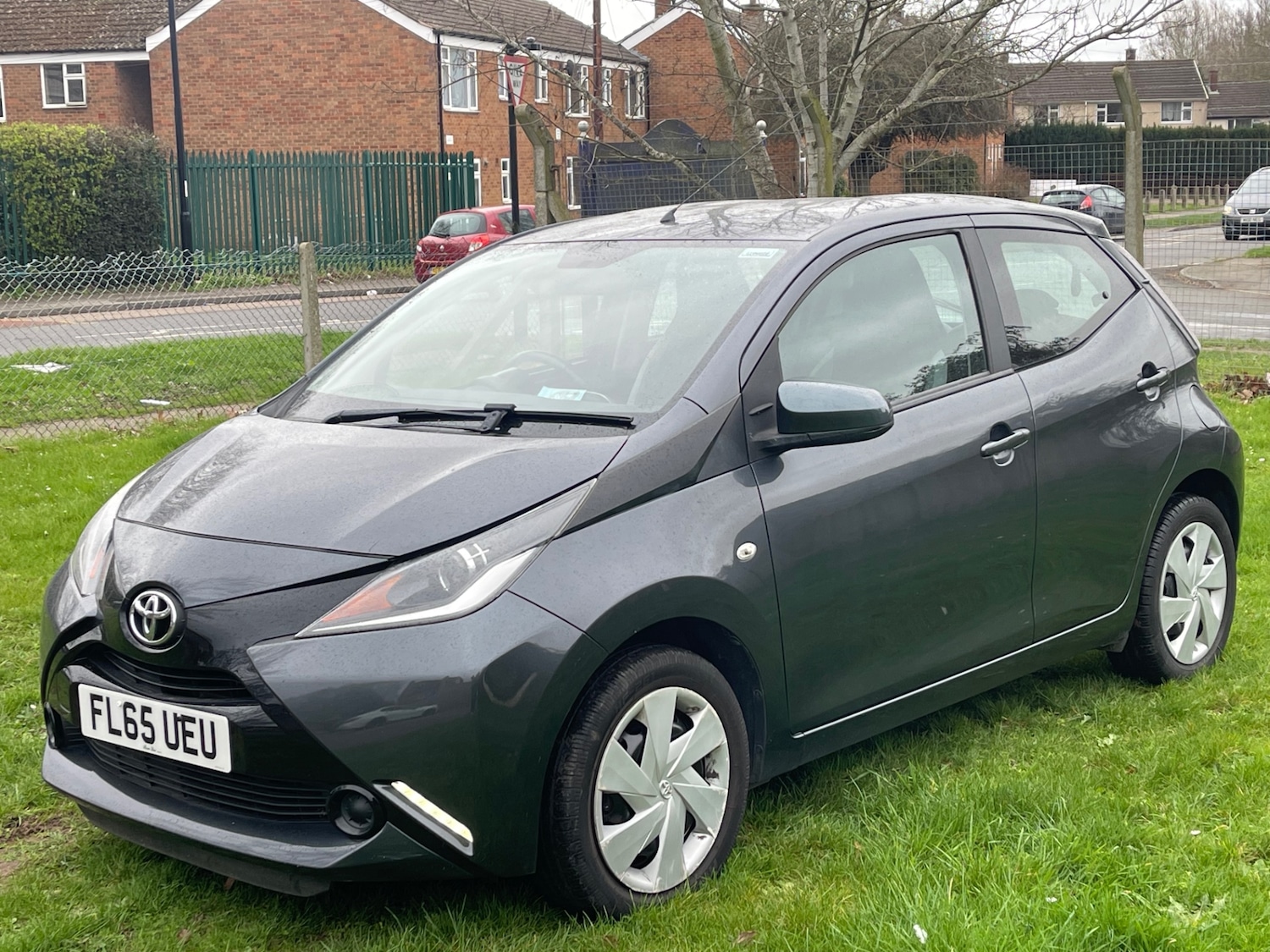 Used Toyota AYGO 2015 for sale - 77848505: Photo 3