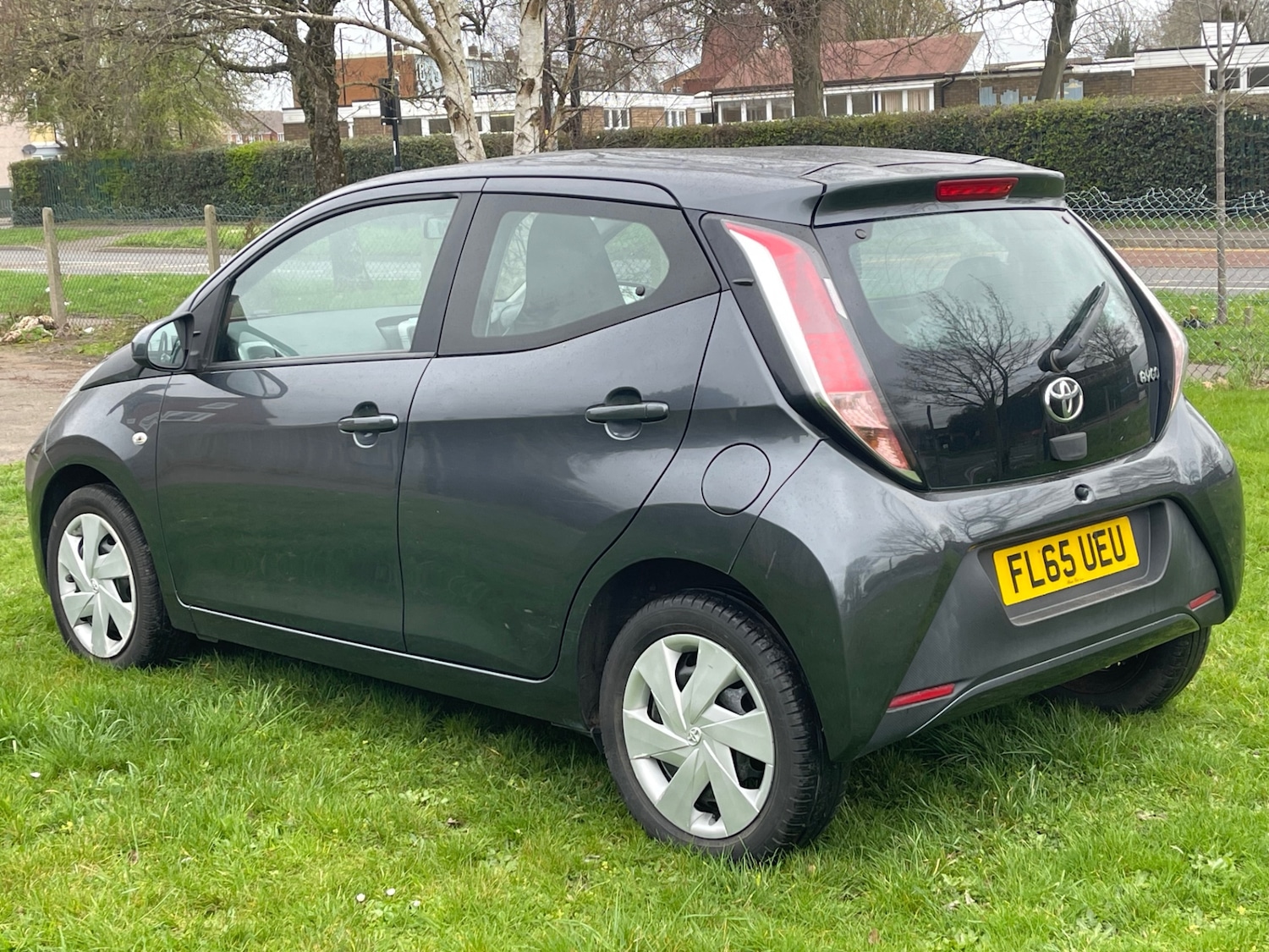 Used Toyota AYGO 2015 for sale - 77848505: Photo 4