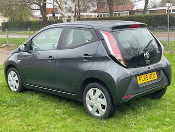 Used Toyota AYGO 2015 for sale - 77848505: Photo