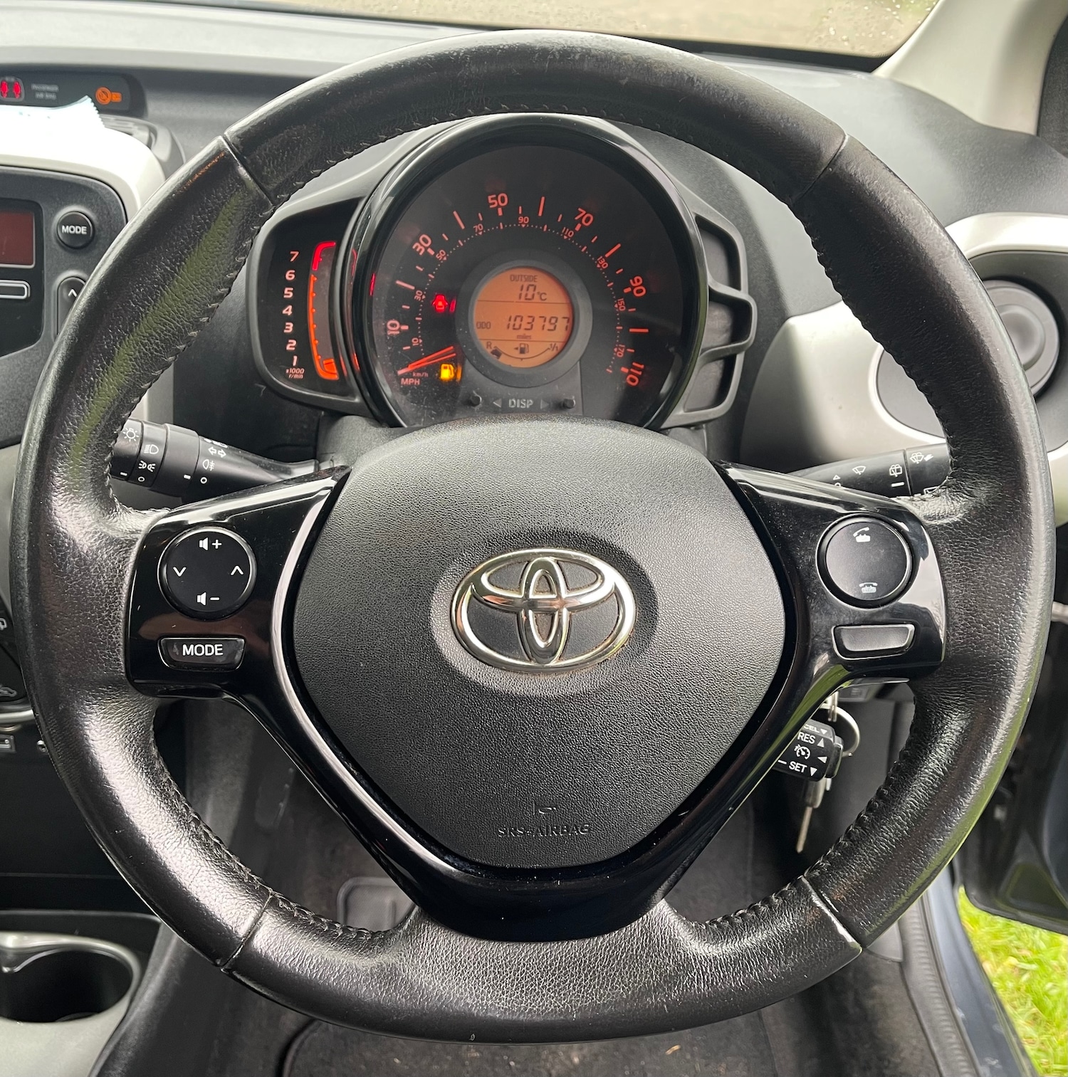 Used Toyota AYGO 2015 for sale - 77848505: Photo 8