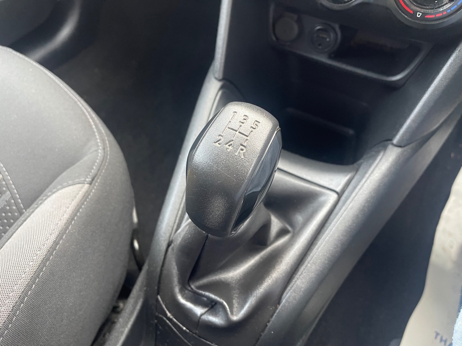 Used Peugeot 208 2014 for sale - 77365163: Photo 12