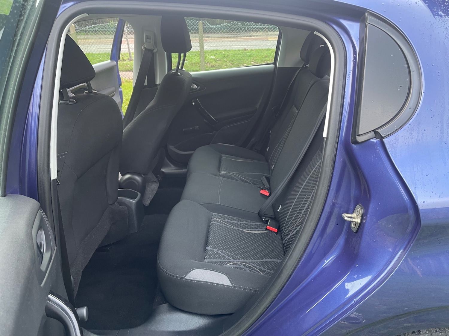 Used Peugeot 208 2014 for sale - 77365163: Photo 13