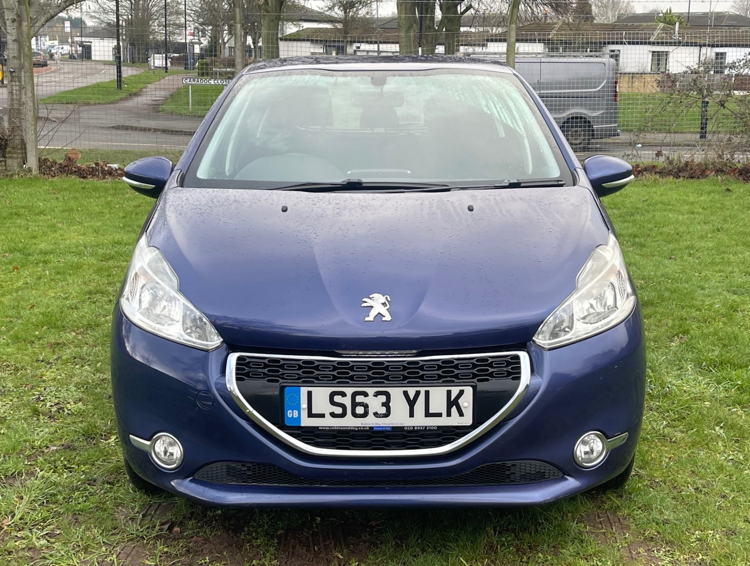 Used Peugeot 208 2014 for sale - 77365163: Photo 2