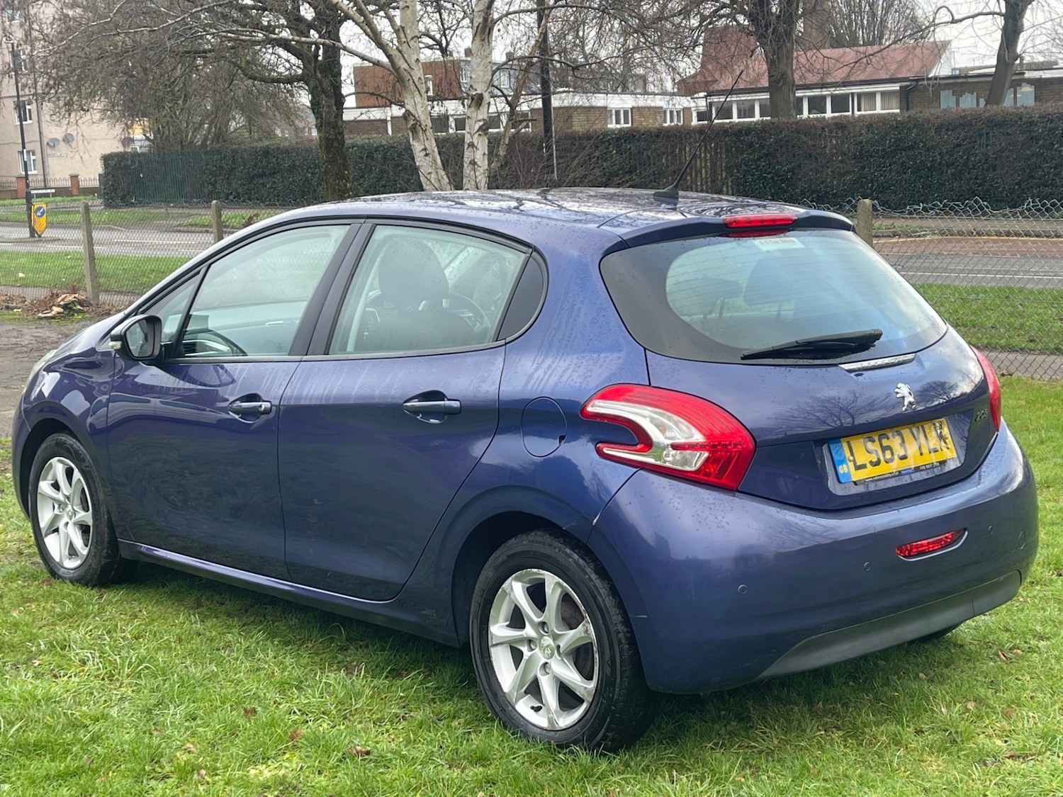 Used Peugeot 208 2014 for sale - 77365163: Photo 4