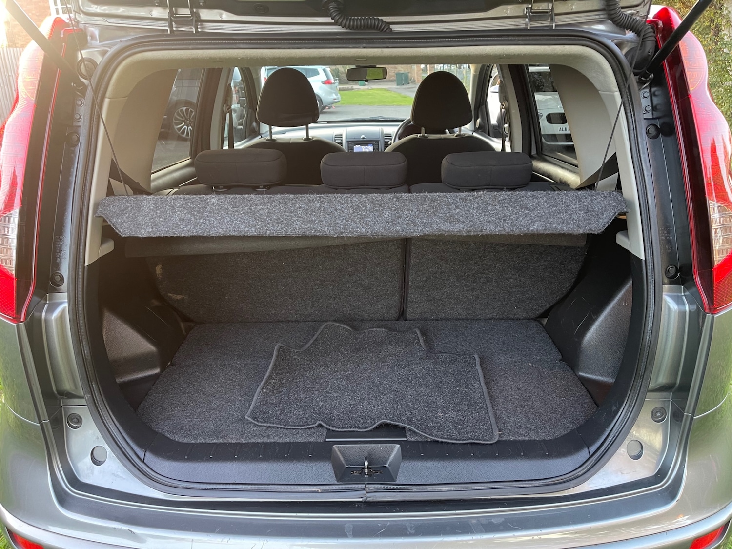 Used Nissan Note 2011 for sale - 76101167: Photo 15