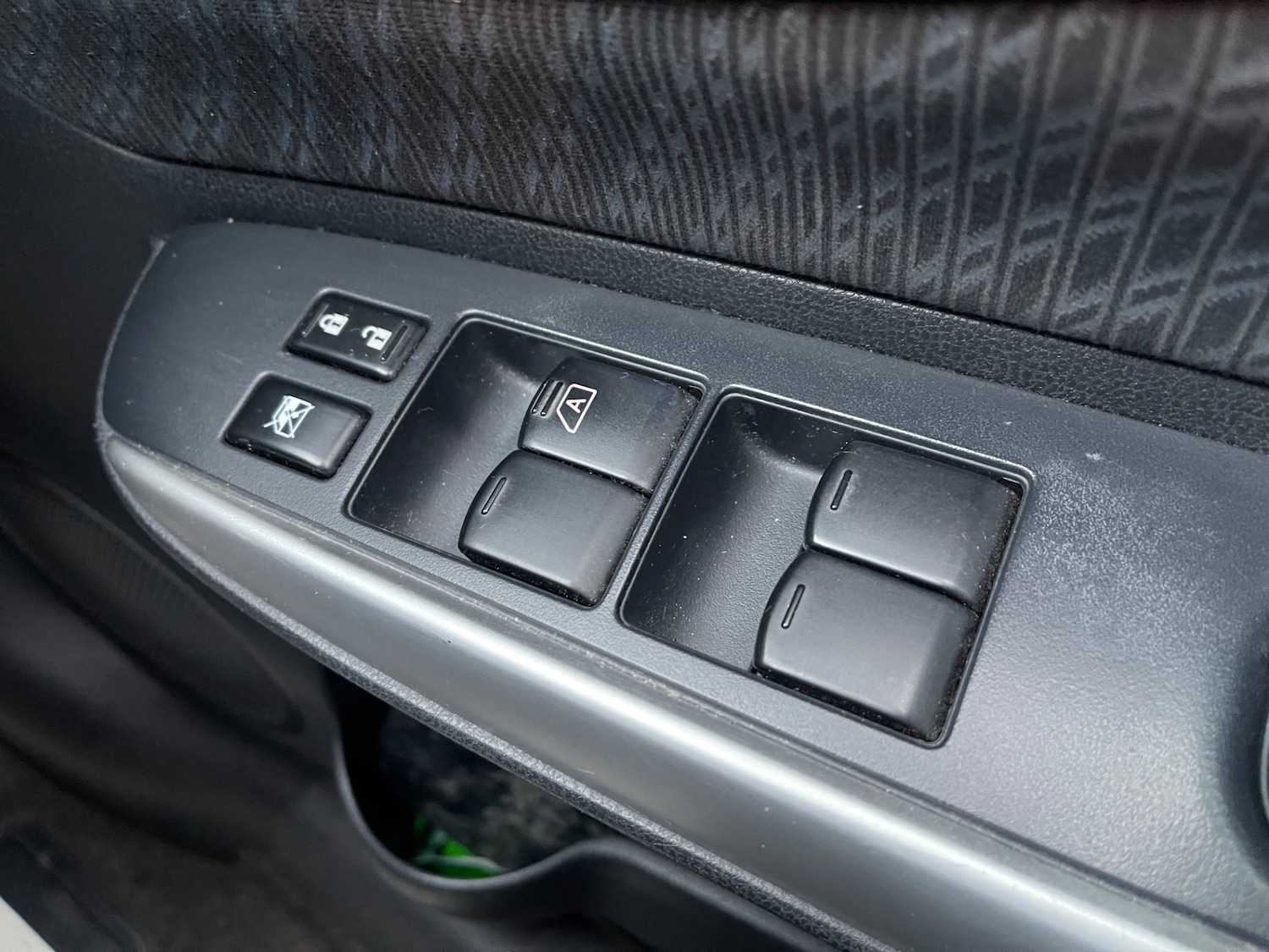 Used Nissan Note 2015 for sale - 76497621: Photo 14