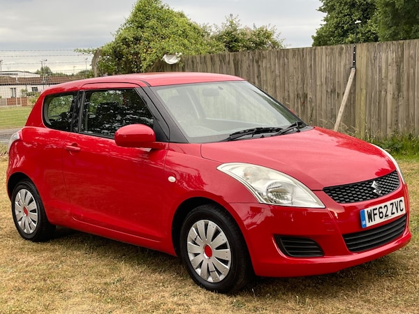 Used Suzuki Swift 2013 for sale - 75058513: Photo 1