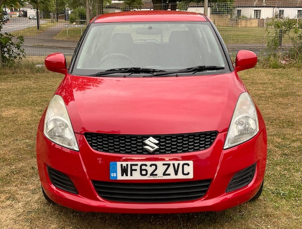 Used Suzuki Swift 2013 for sale - 75058513: Photo 2