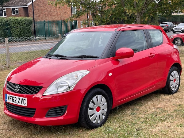 Used Suzuki Swift 2013 for sale - 75058513: Photo 3