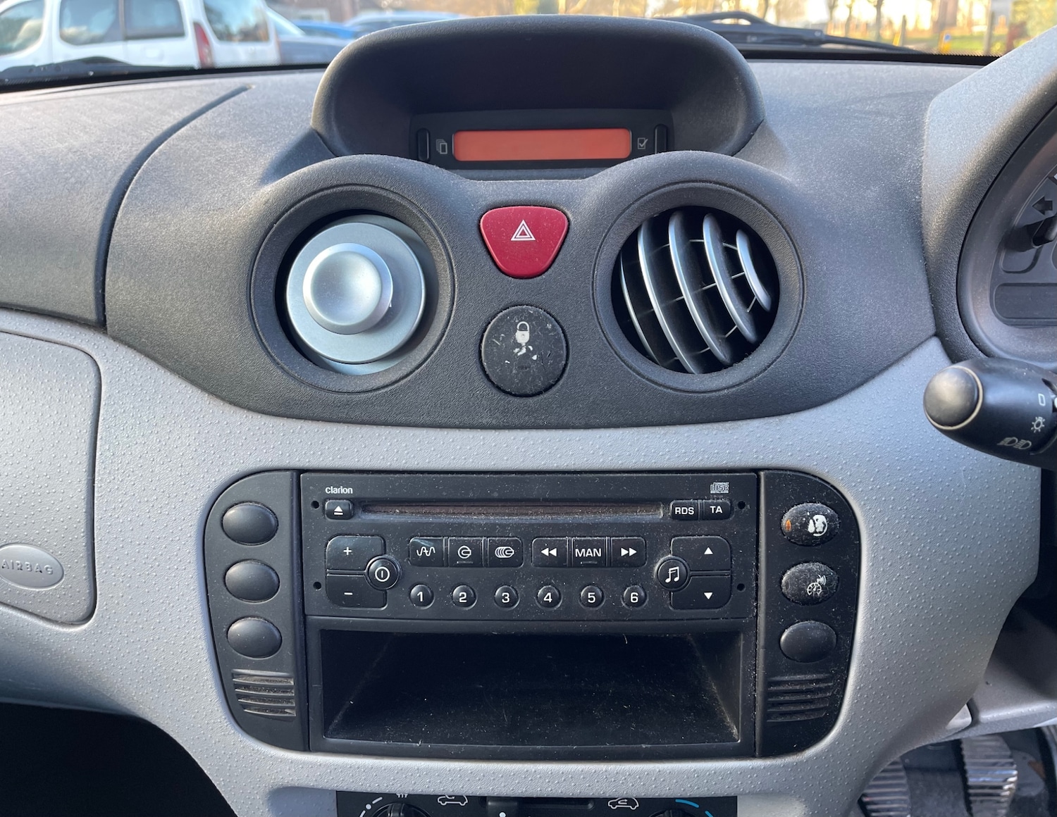 Used Citroen C3 2002 for sale - 76670308: Photo 10