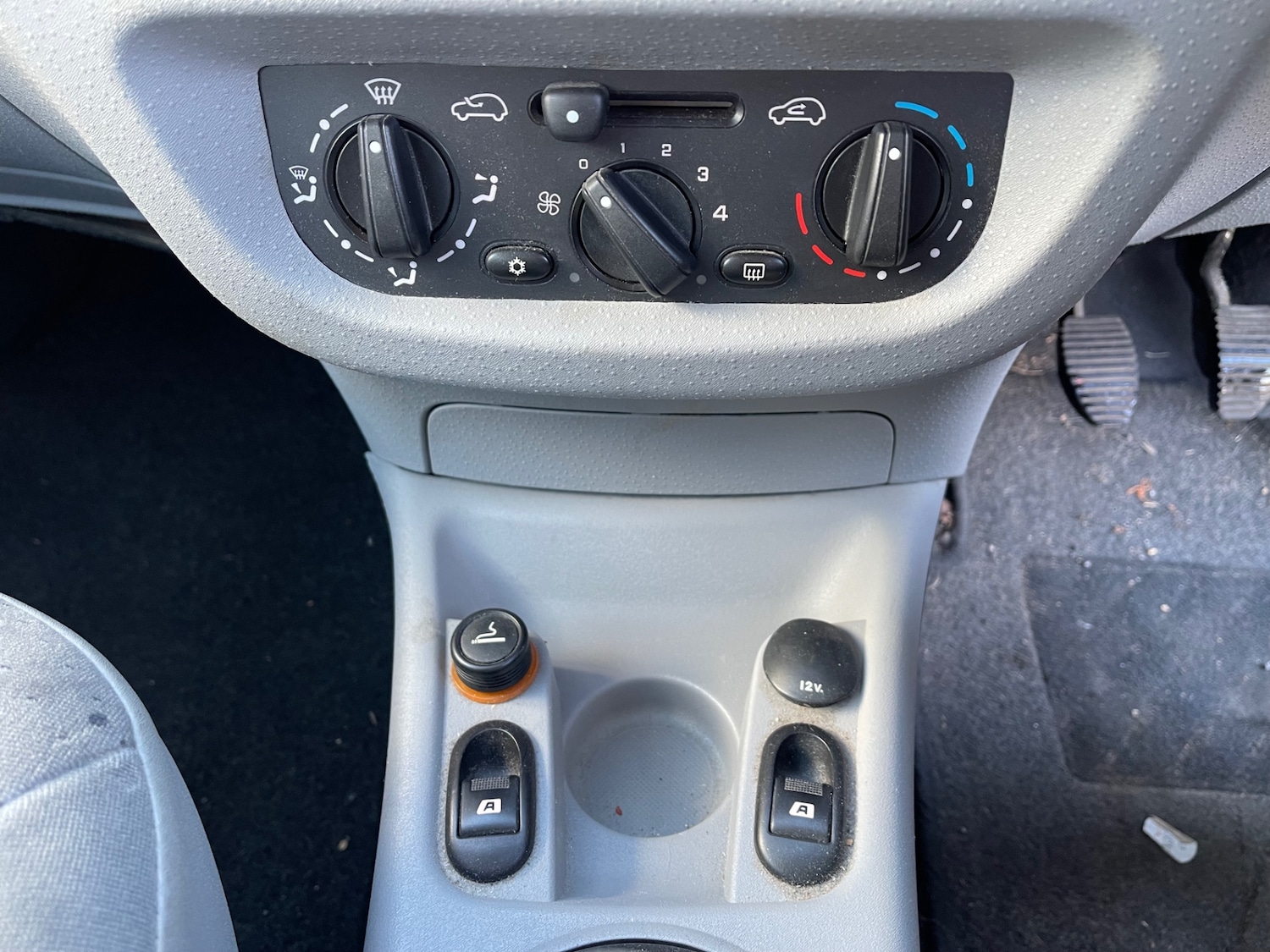 Used Citroen C3 2002 for sale - 76670308: Photo 11