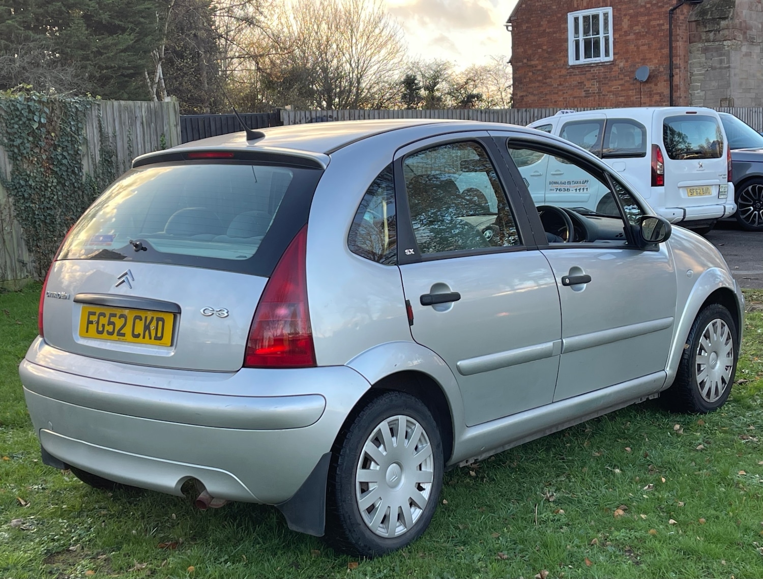 Used Citroen C3 2002 for sale - 76670308: Photo 6