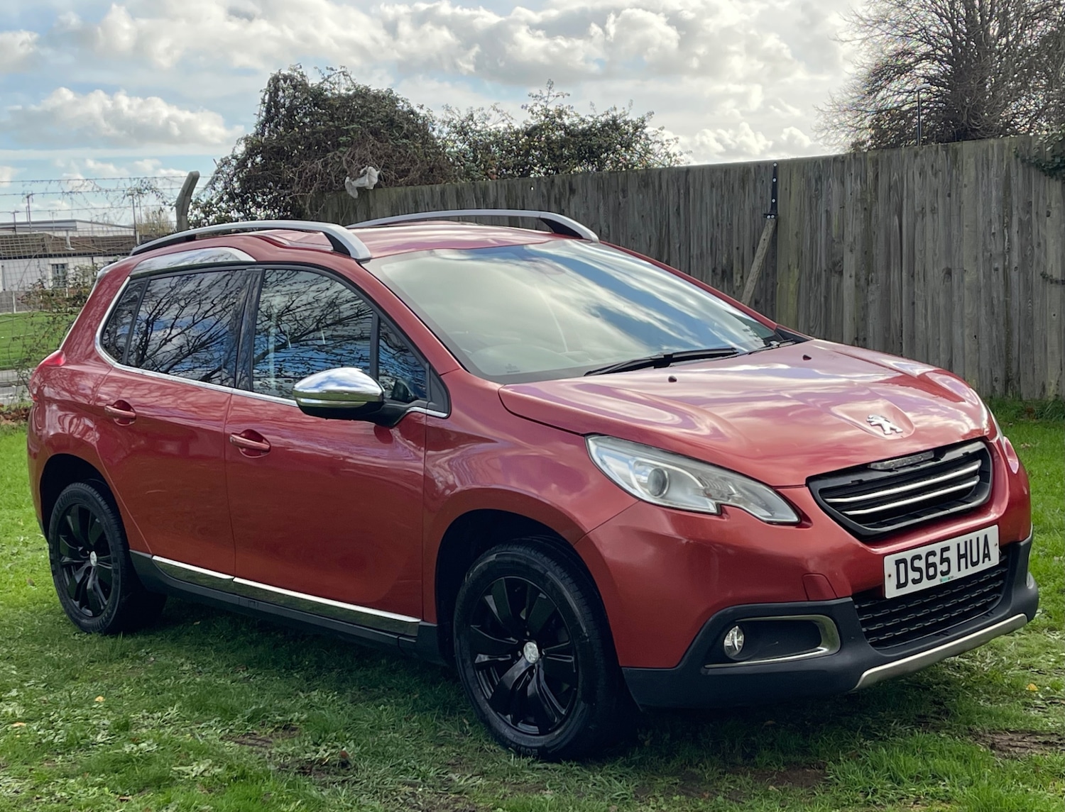 Used Peugeot 2008 2015 for sale - 76589730: Photo 1
