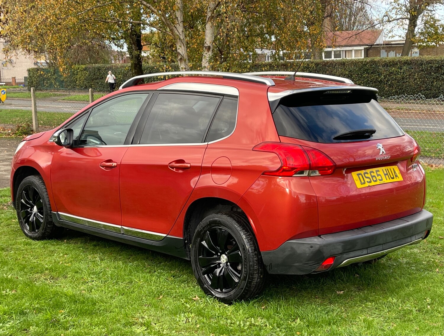Used Peugeot 2008 2015 for sale - 76589730: Photo 4
