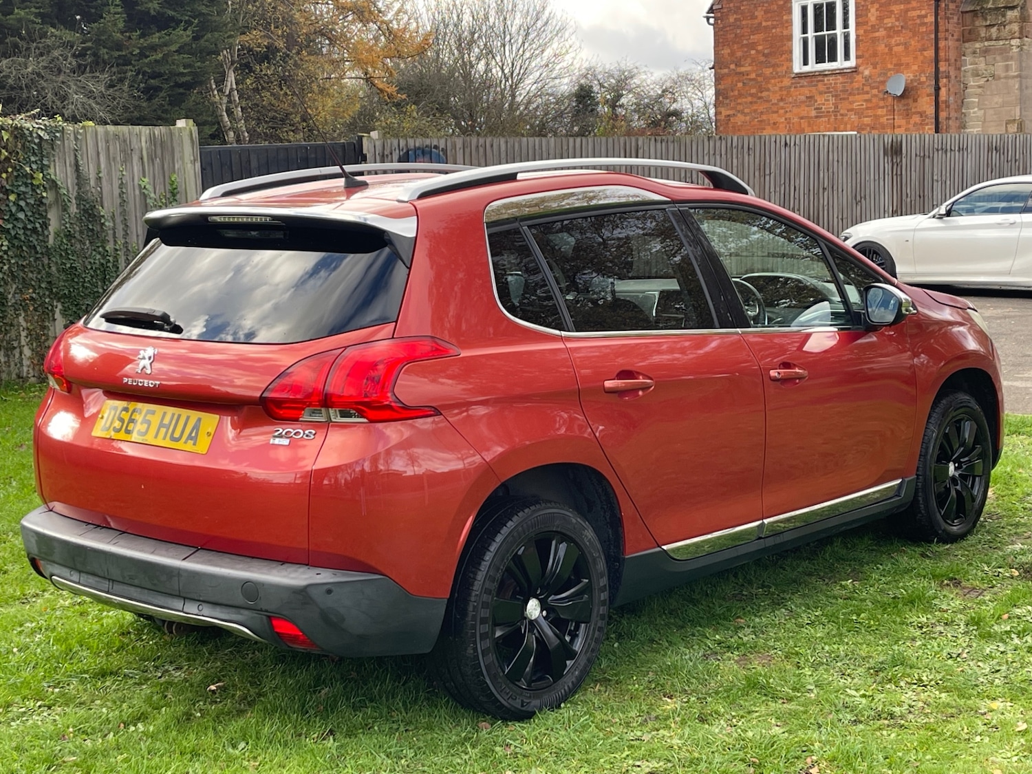 Used Peugeot 2008 2015 for sale - 76589730: Photo 6