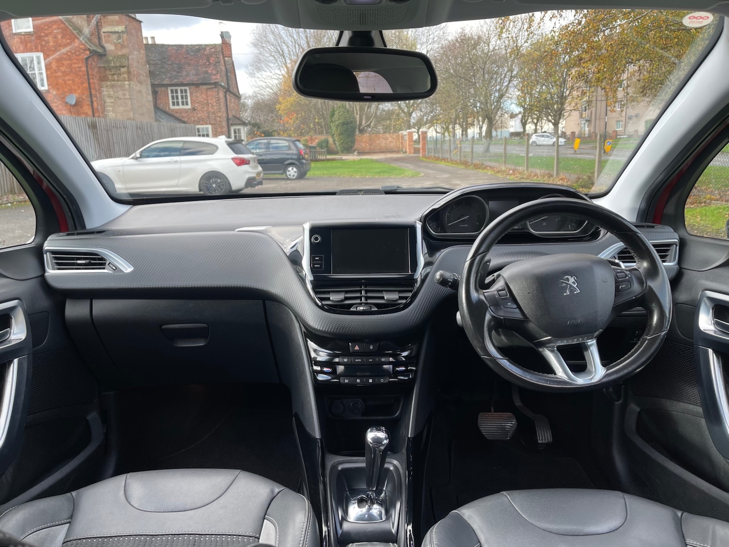 Used Peugeot 2008 2015 for sale - 76589730: Photo 7