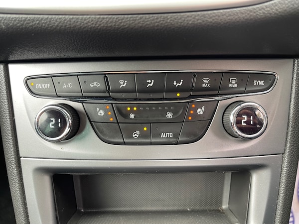 Used Vauxhall Astra 2018 for sale - 76288660: Photo 12