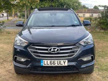 Used Hyundai Santa Fe 2016 for sale - 75278110: Photo