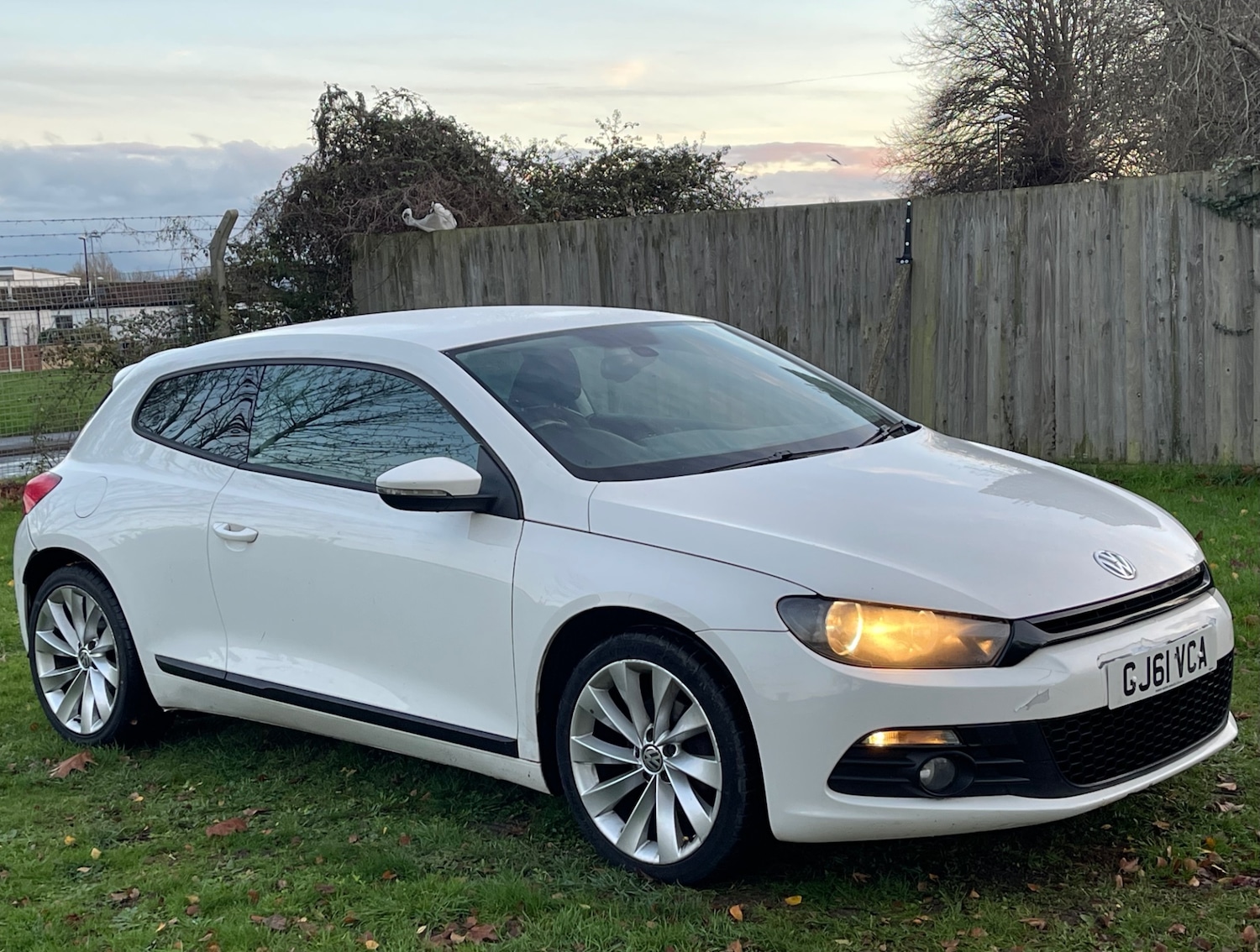 Used Volkswagen Scirocco 2011 for sale - 76758908: Photo 1