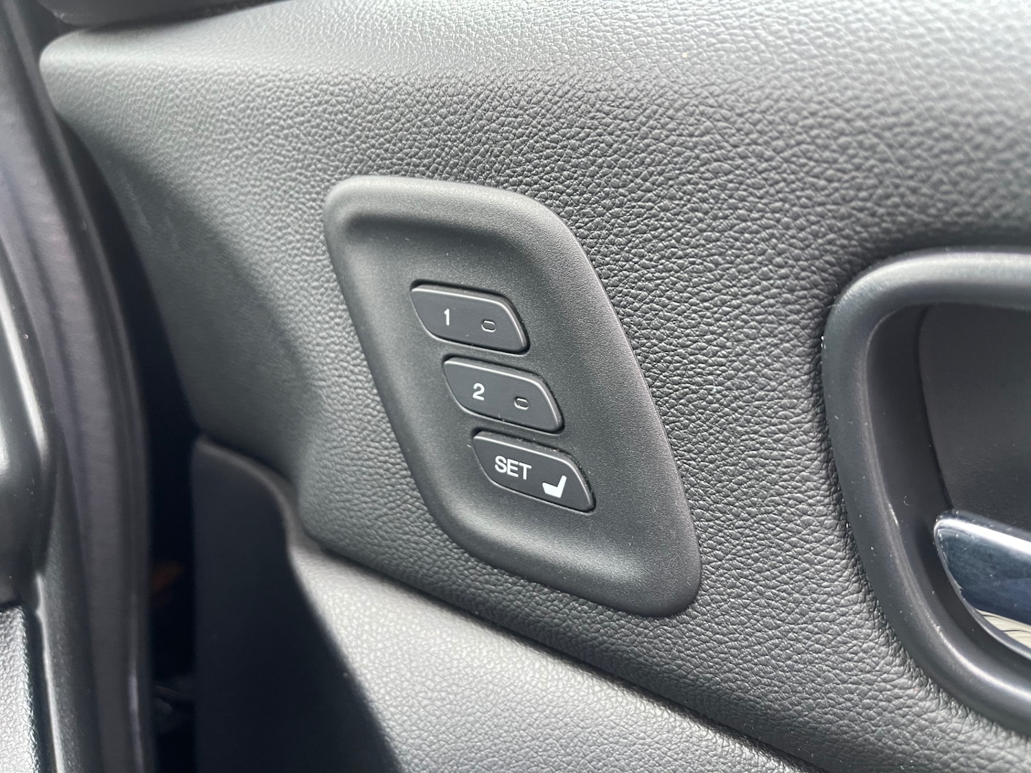 Used Honda CR-V 2015 for sale - 77284111: Photo 16