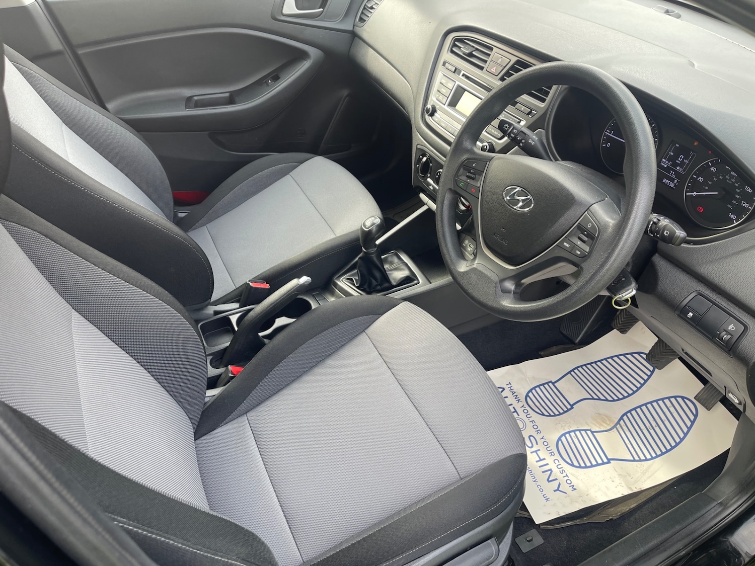 Used Hyundai i20 2018 for sale - 77984546: Photo 8