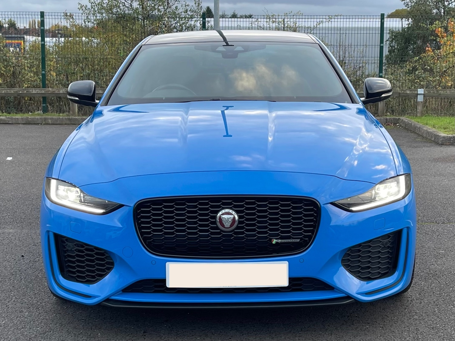 Used Jaguar XE 2020 for sale - 76357223: Photo 2