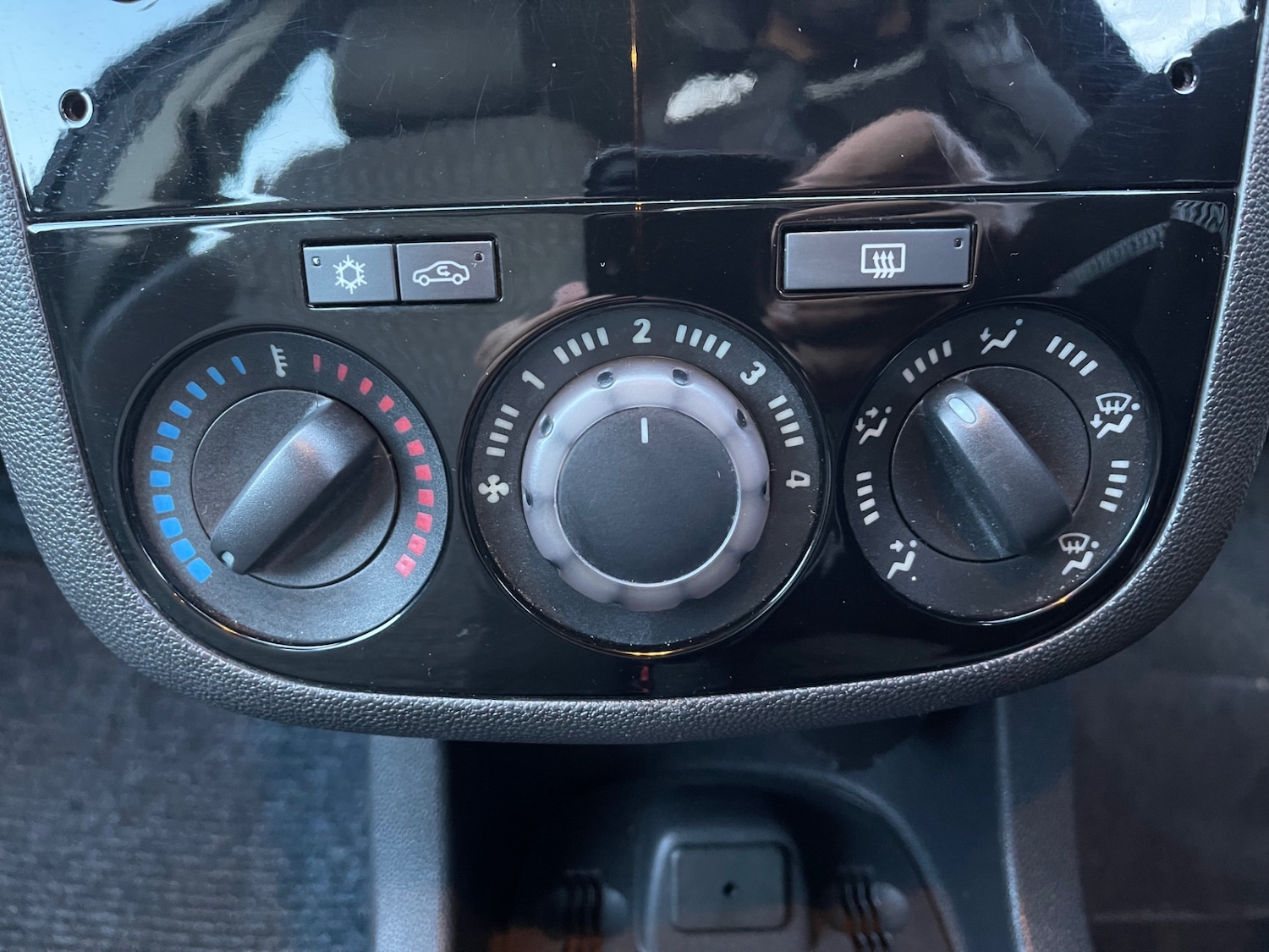 Used Vauxhall Corsa 2013 for sale - 78213783: Photo 11