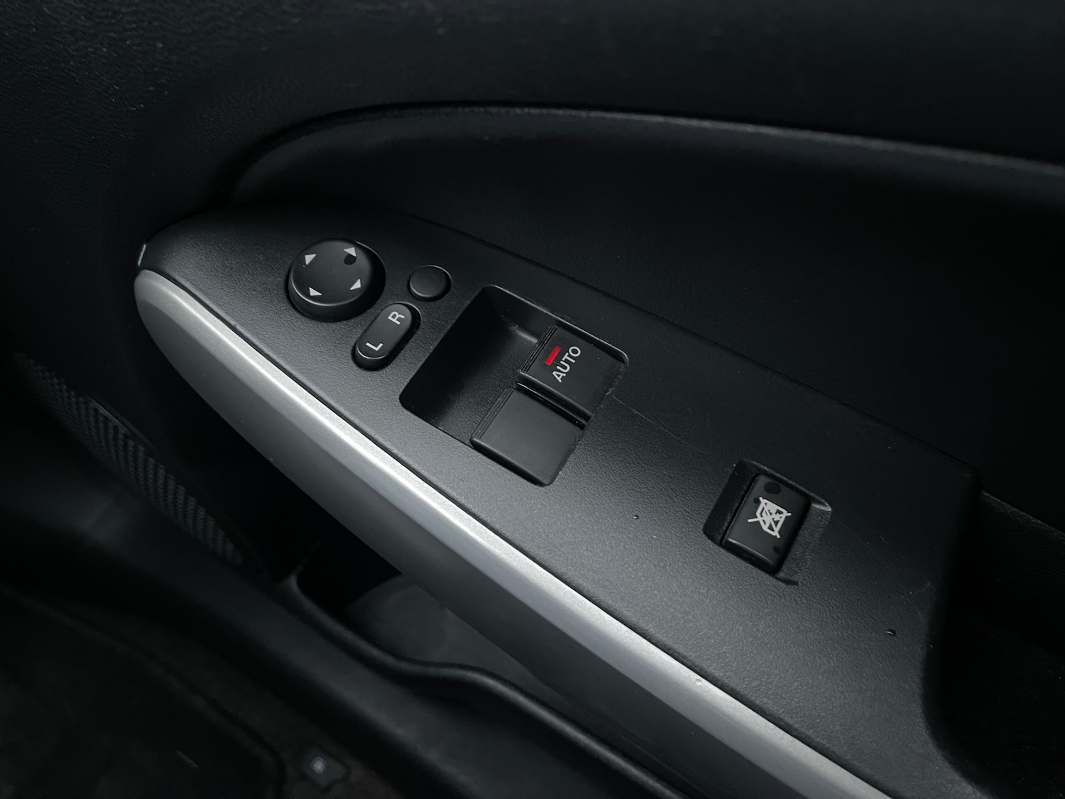 Used Mazda Mazda2 2012 for sale - 76835956: Photo 12