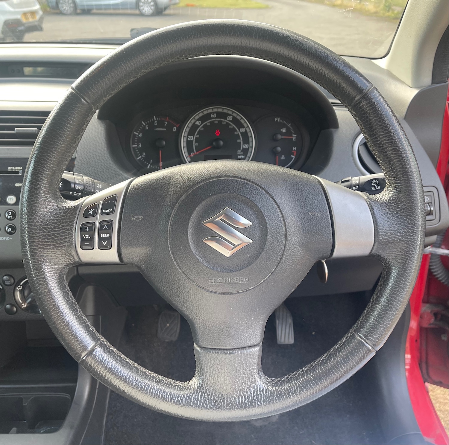 Used Suzuki Swift 2010 for sale - 76128660: Photo 8