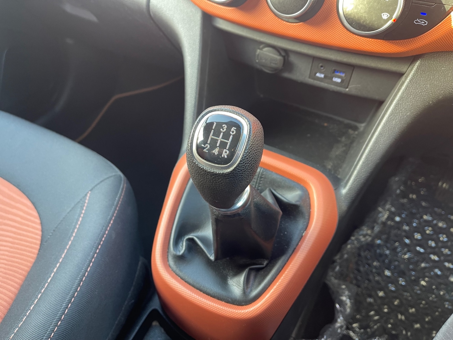 Used Hyundai i10 2014 for sale - 77008336: Photo 11