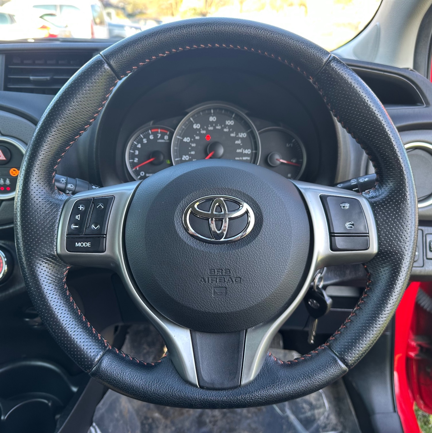 Used Toyota Yaris 2013 for sale - 77758693: Photo 8