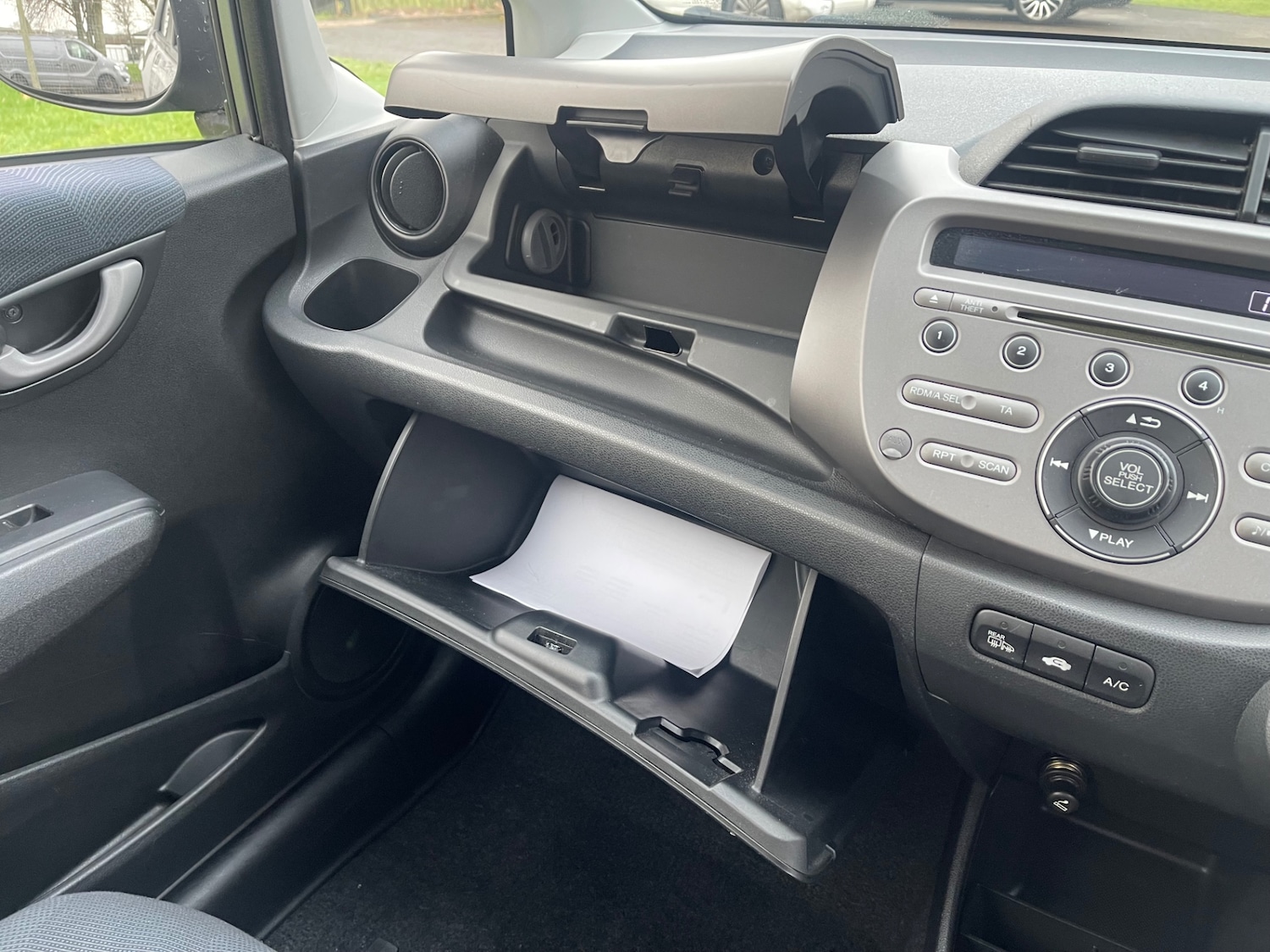 Used Honda Jazz 2009 for sale - 77381227: Photo 12