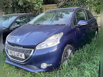 Used Peugeot 208 2013 for sale - 74745630: Photo
