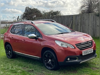 Used Peugeot 2008 2015 for sale - 76961190: Photo