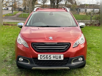 Used Peugeot 2008 2015 for sale - 76961190: Photo