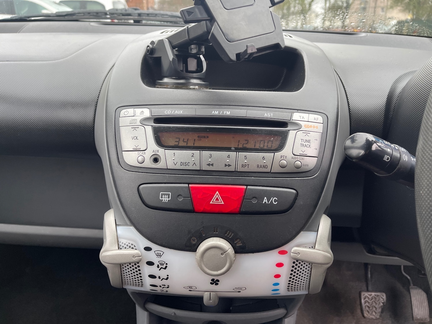 Used Toyota AYGO 2009 for sale - 77547750: Photo 10