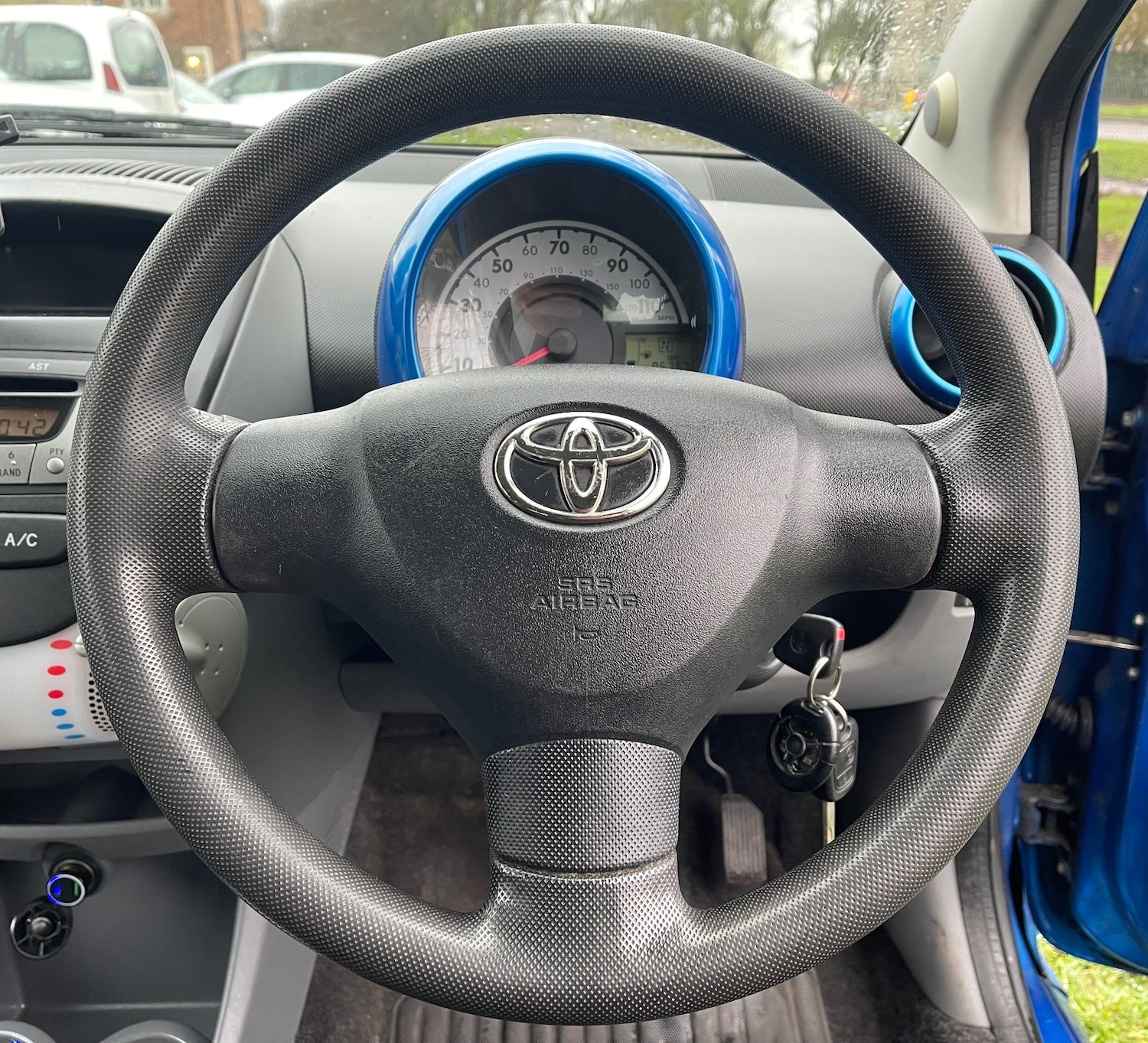 Used Toyota AYGO 2009 for sale - 77547750: Photo 9