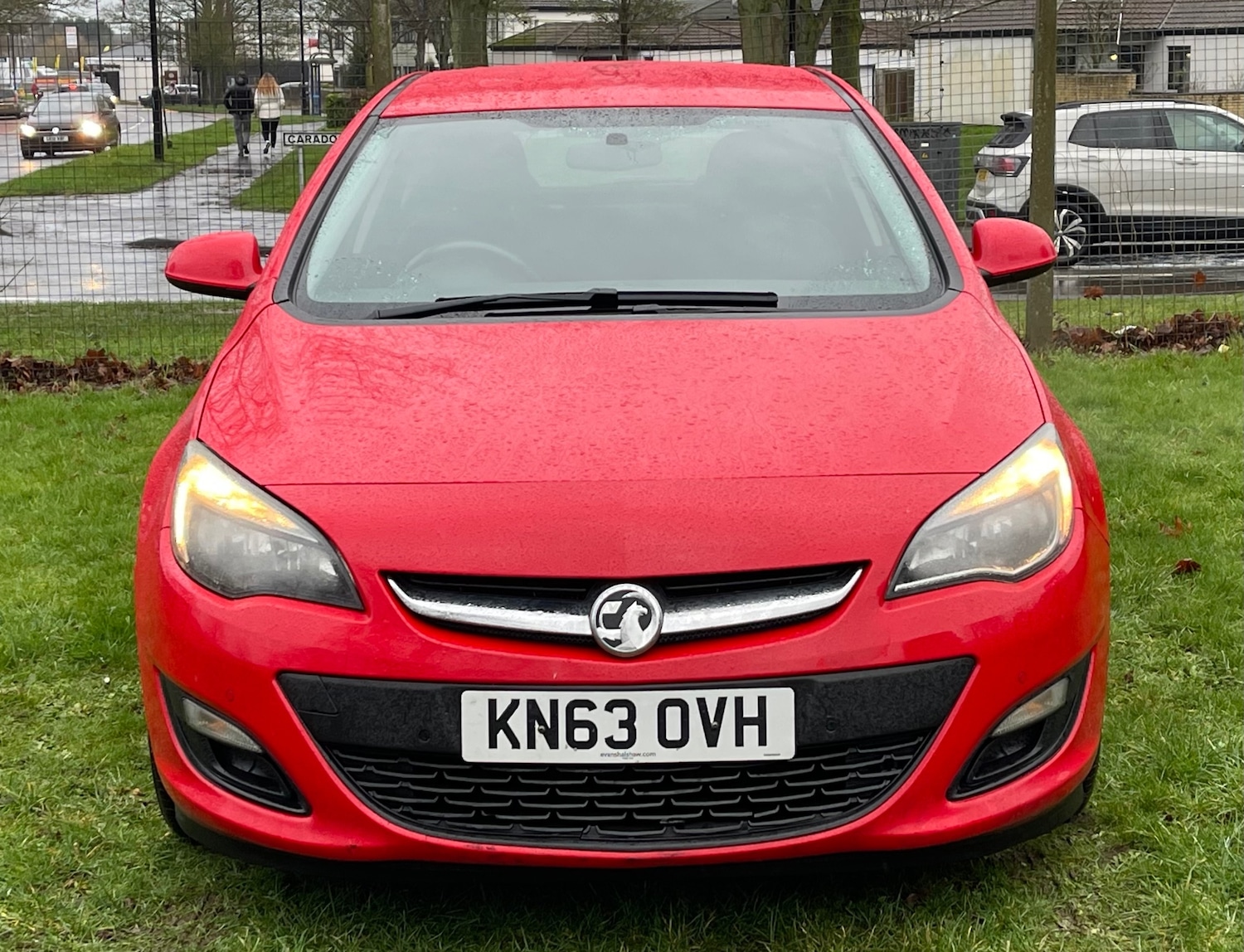 Used Vauxhall Astra 2013 for sale - 77547735: Photo 2