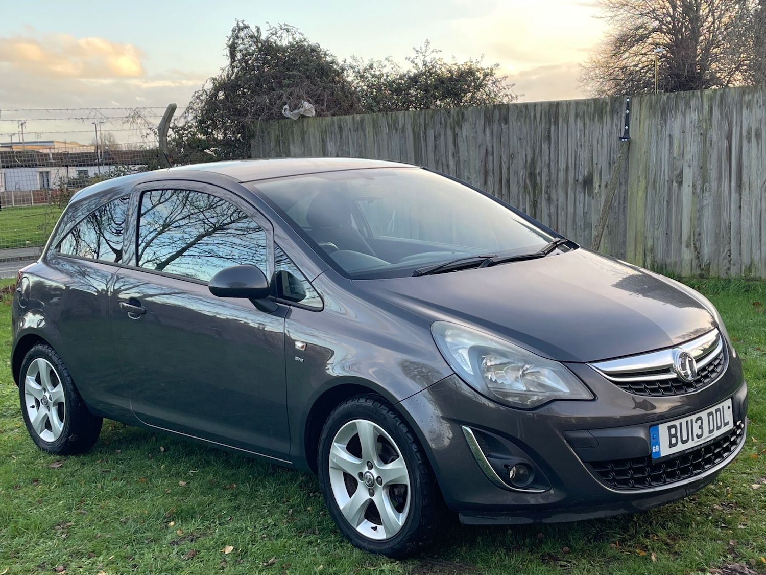 Used Vauxhall Corsa 2013 for sale - 76785439: Photo 1