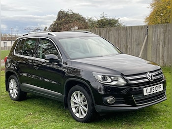 2013 (13) - Bluemotion Automatic DSG TSI 5-Door