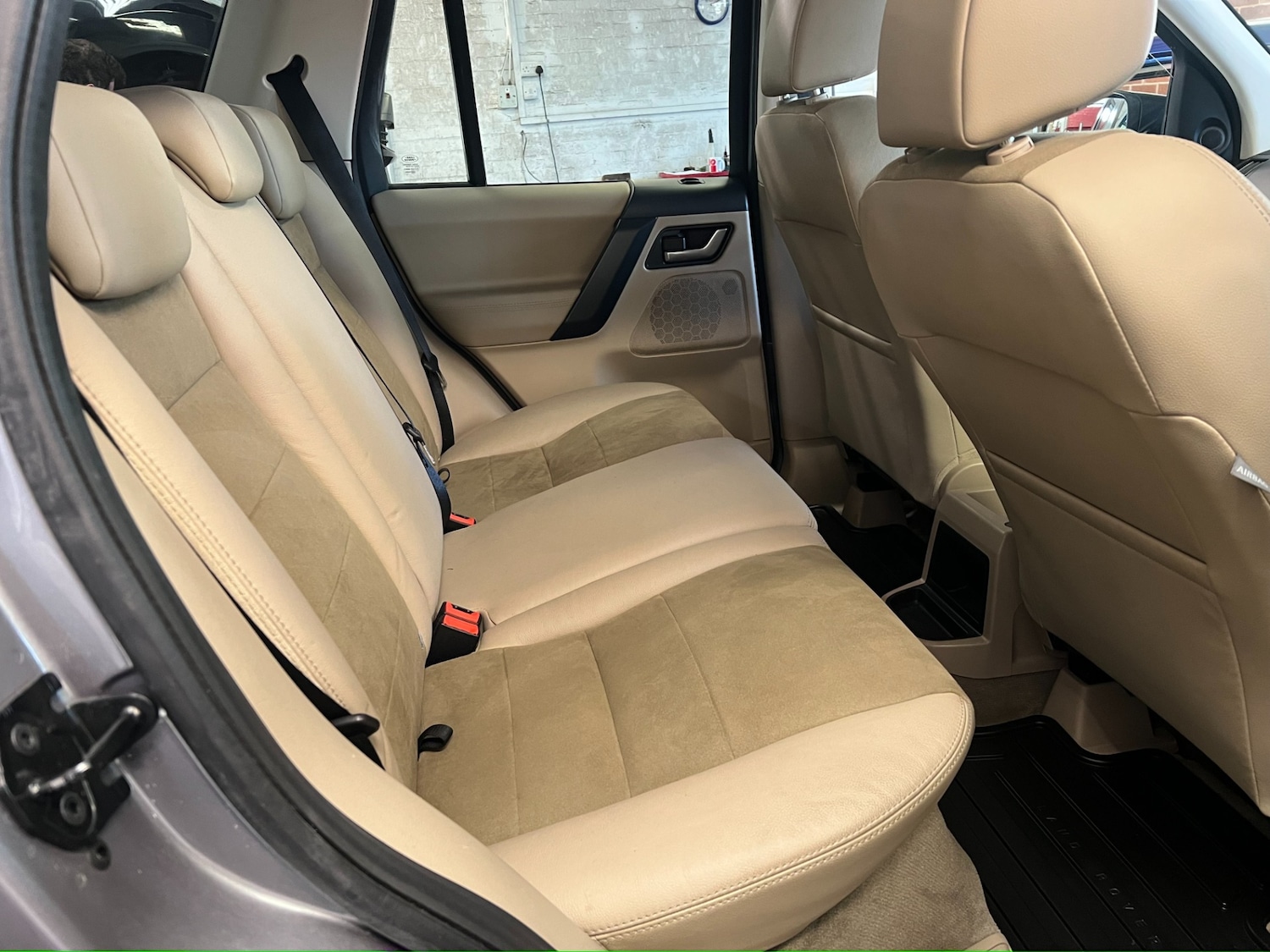 Used Land Rover Freelander 2012 for sale - 75641350: Photo 27