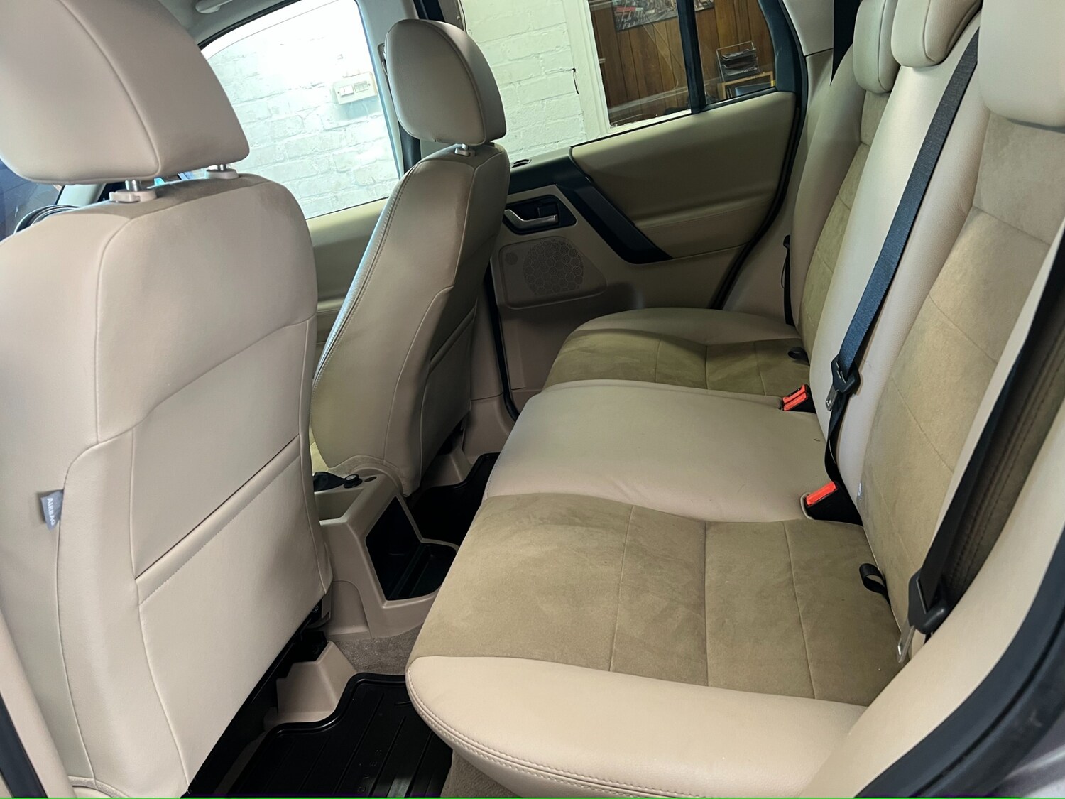 Used Land Rover Freelander 2012 for sale - 75641350: Photo 30